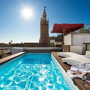 Cathedral Apartment, Upper Floor Seville